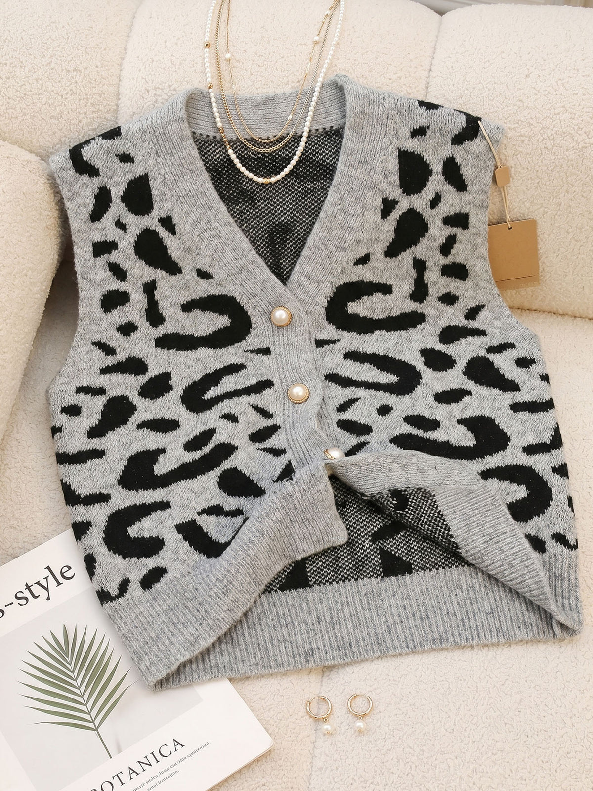 Leopard Print V-Neck Knitted Cardigan Sweater Coat Short Top with Imitation Pearl Buttons Loose Vest