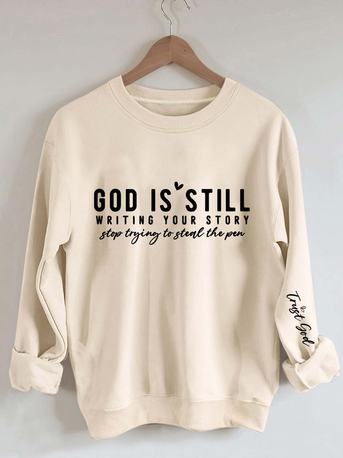 Vibrant Letter Print Crew Neck Sweatshirt - Soft