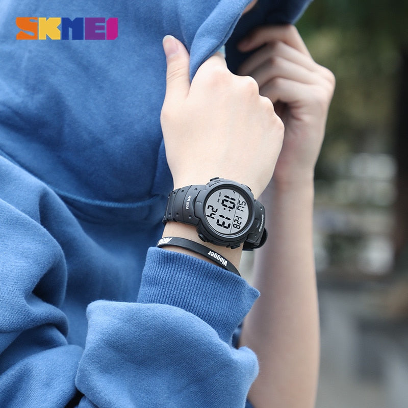 SKMEI 1068  Men Sports Watches Chronos Countdown Men's Watch Waterproof LED Digital Watch Man Electronic Clock Relogio Masculino 1068